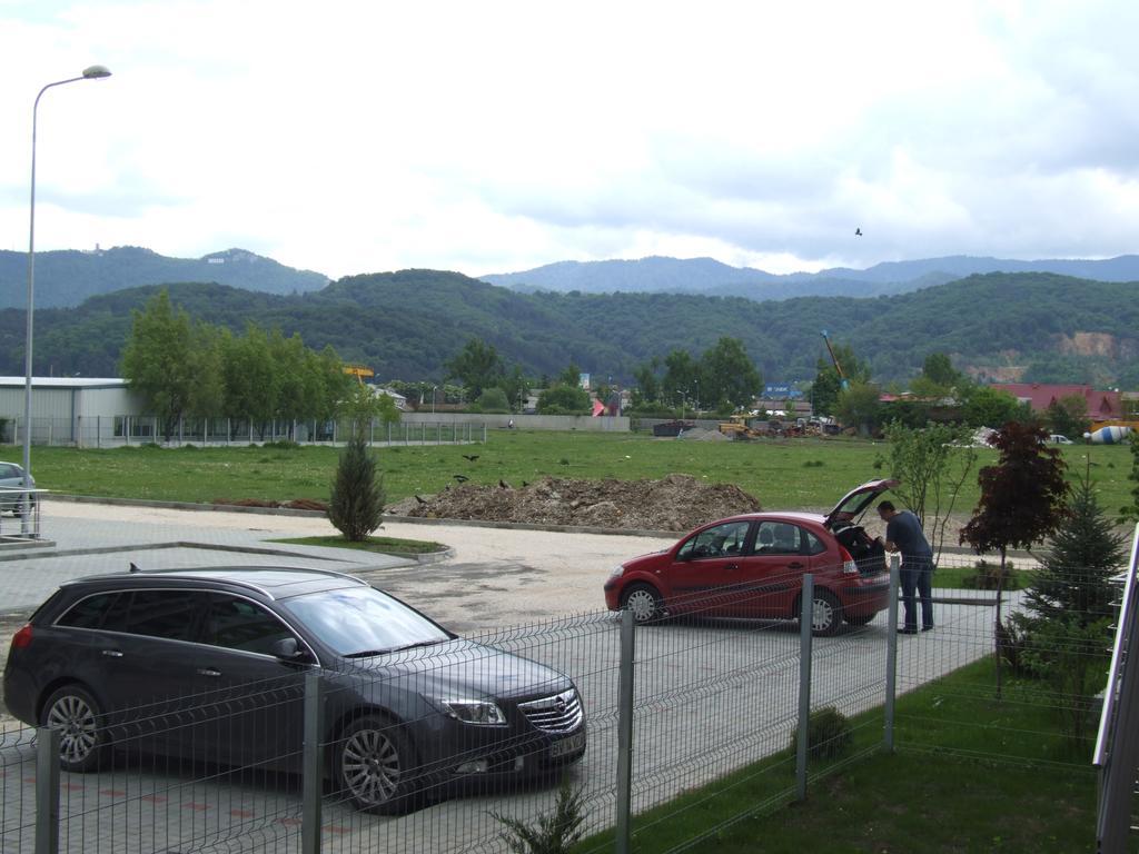 Anca Apartment Braşov Exteriör bild